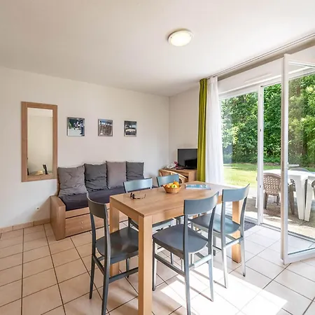 5-guest With Terrace In Loire *