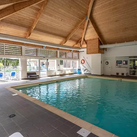 5-guest With Terrace In Loire